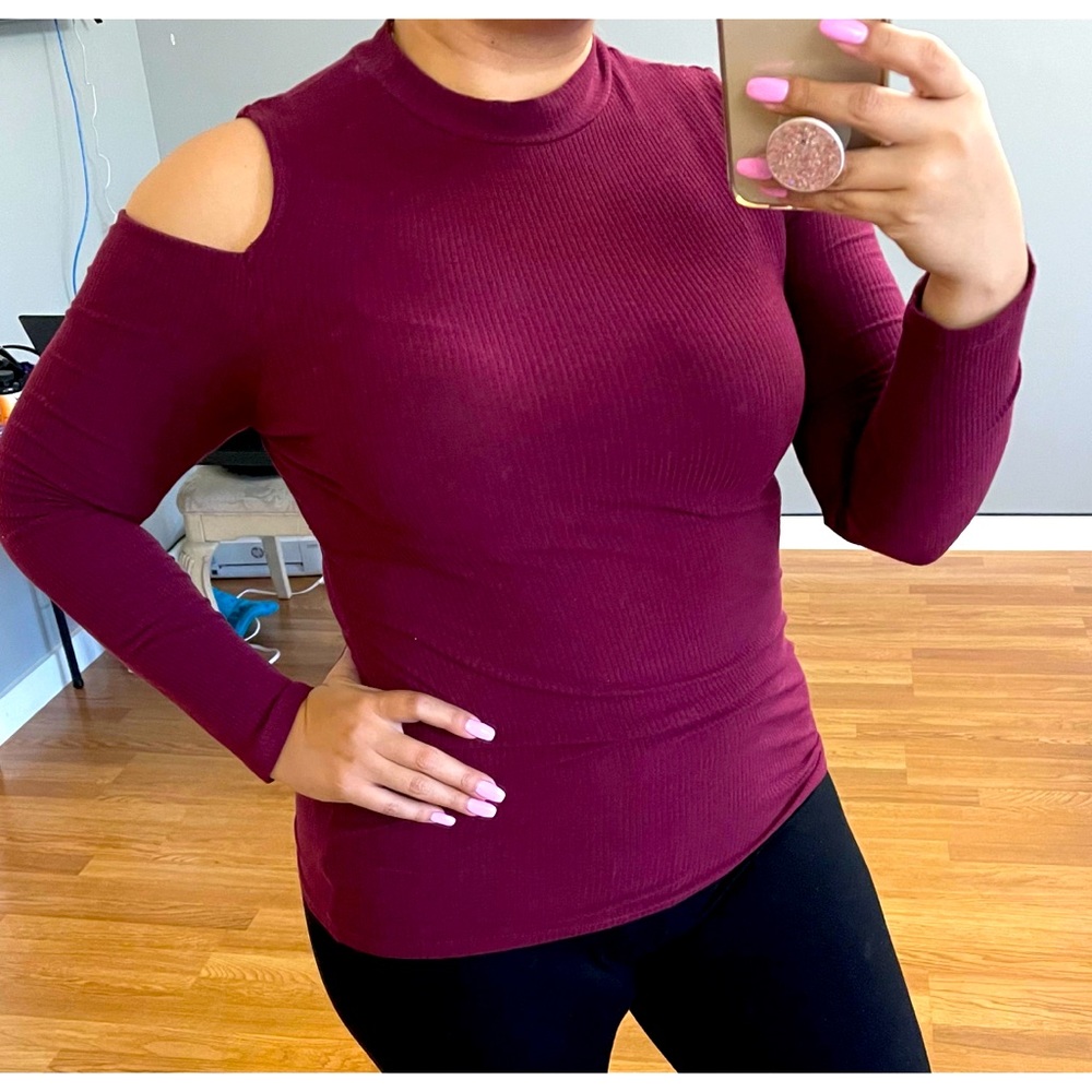 Burgandy Long sleeve Ribbed top
